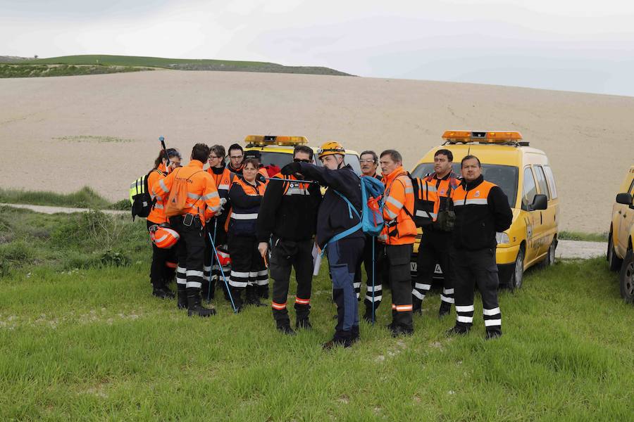 La Junta de Castilla y León organizó este fin de semana en Peñafiel un curso para voluntarios de Protección Civil sobre 'La búsqueda de personas desaparecidas en grandes áreas'. 