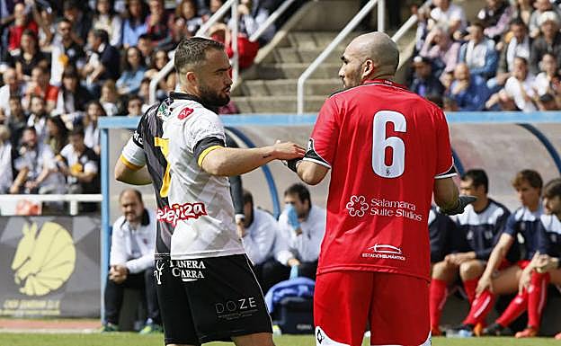 Cristo y Jehu charlan en el derbi. :