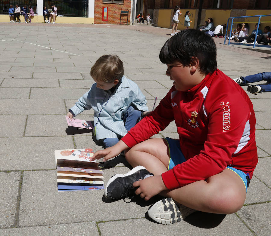 Fotos: Quedada lectora en el colegio Modesto Lafuente