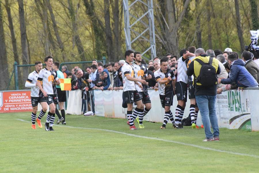 Unionistas ha certificado en Burgos su presencia en la fase final por el ascenso a Segunda División B por segunda temporada consecutiva con una victoria merecida en su visita a un Burgos Promesas (0-2)