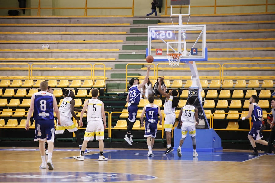 Fotos: Derrota del CB Tormes ante el San Andrés de León