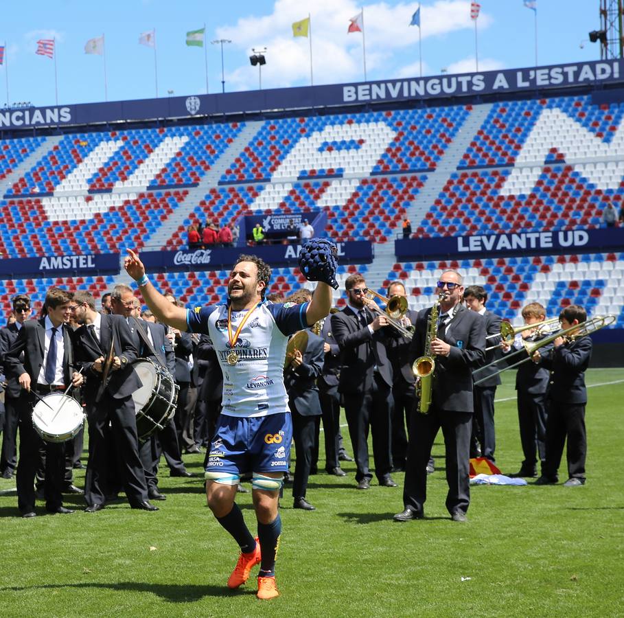 Fotos: Victoria del VRAC Quesos Entrepinares en la final de la Copa del Rey de rugby frente al Silverstorm El Salvador