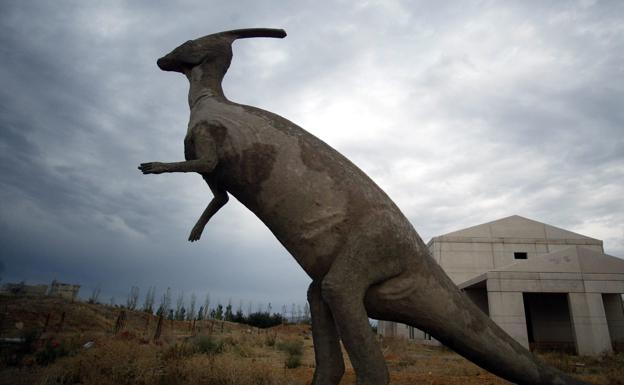 La Junta adecuará los 17 yacimientos de huellas fósiles de dinosaurio de la provincia de Soria