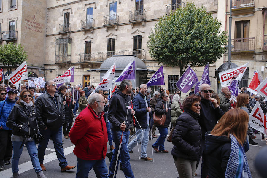 Más de 3.000 personas han recorrido el trayecto desde la Gran Vía hasta la Plaza Mayor reclamando más derechos sociales y bajo la consideración, según los dirigentes sindicales provinciales, de que hay «motivos para más movilizaciones»