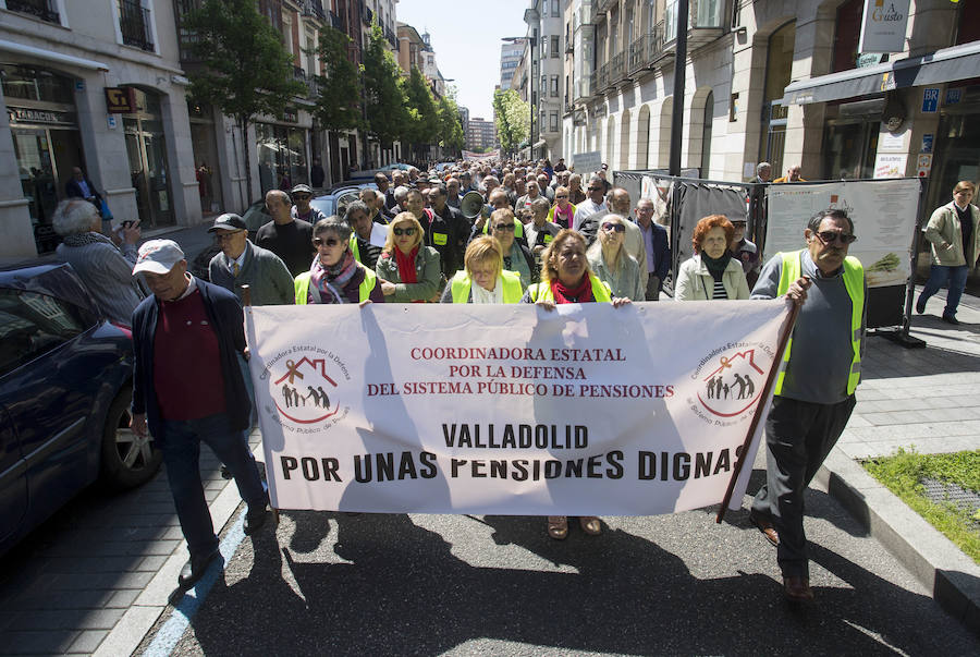 Fotos: Manifestación de pensonistas en Valladolid