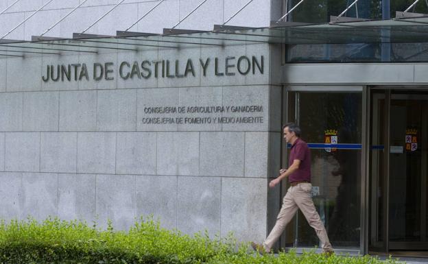 Sede las consejerías de Fomento y Medio Ambiente y de Agricultura. 