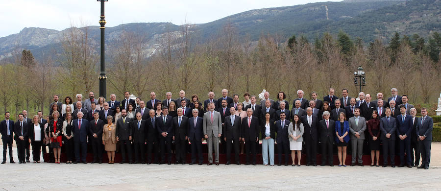 Fotos: El Rey Felipe VI preside en el Palacio Real de La Granja la reunión del Instituto Elcano