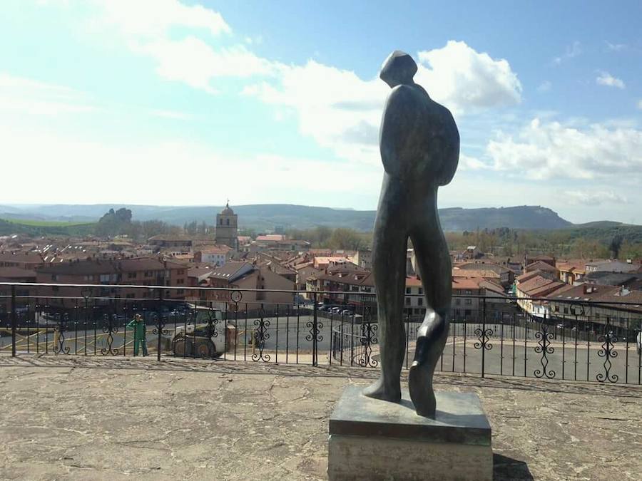 Fotos: Aguilar se viste de Esculturas