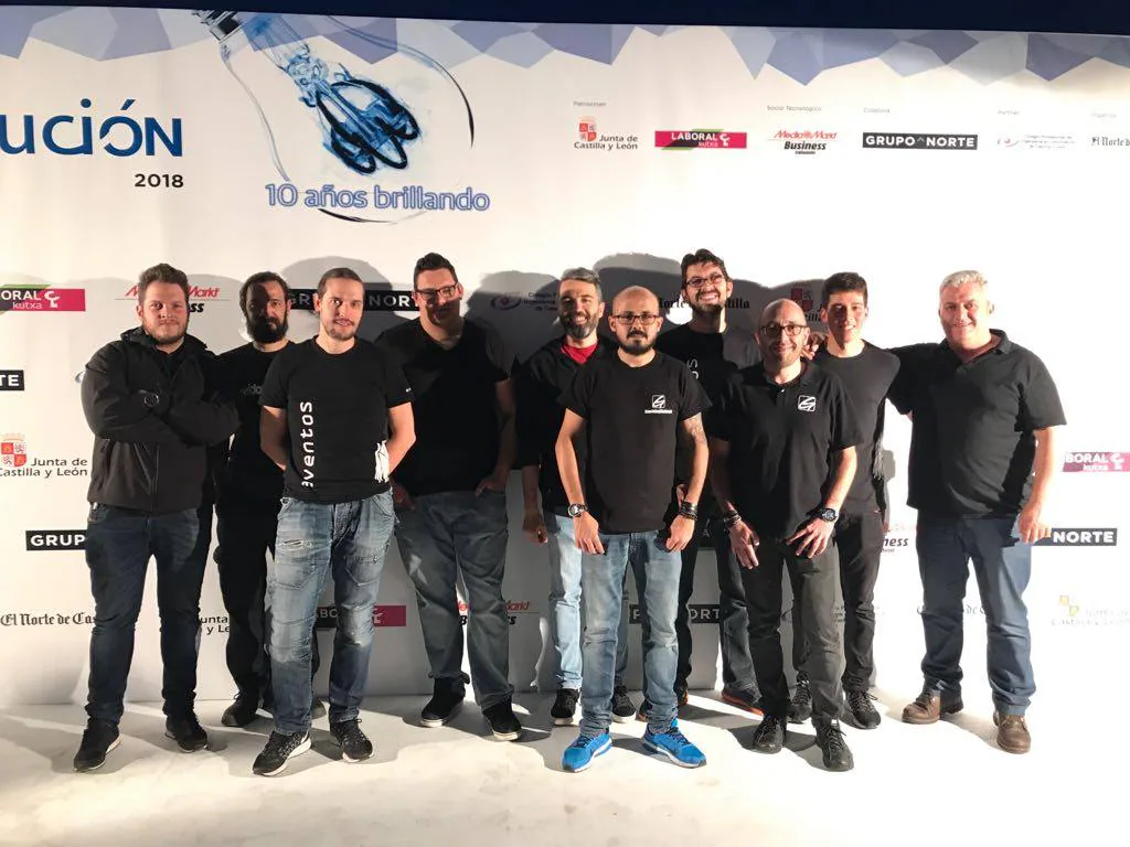 Grupo del equipo de Aventos, empresa que se encargó de la técnica de la gala.