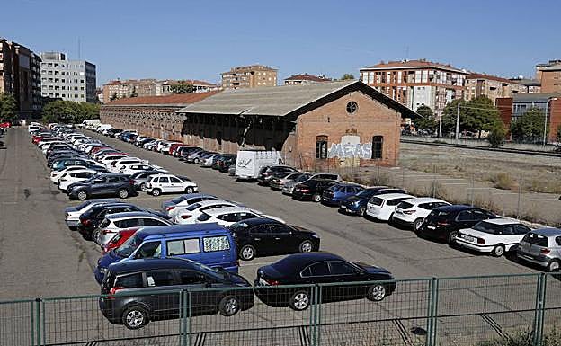 El aparcamiento de la Estación de Pequeña de Palencia. 