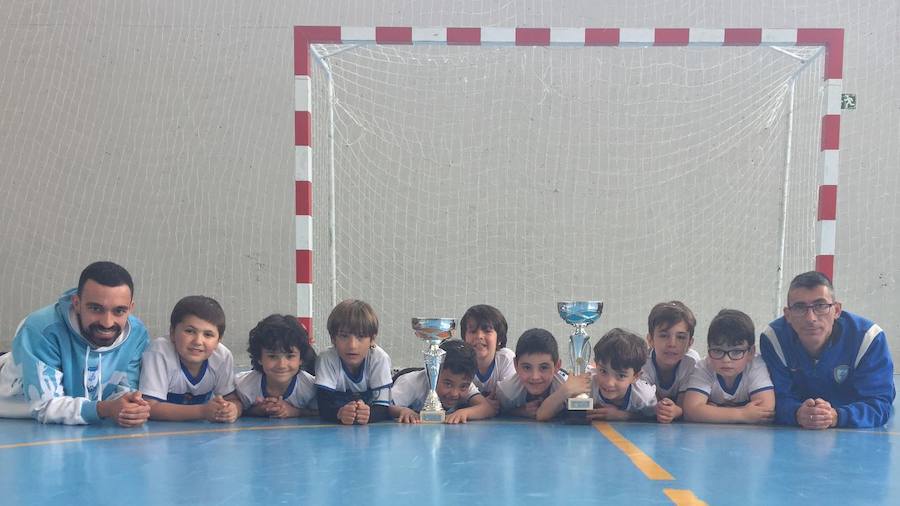 Este domingo se celebró en el pabellón de municipal de Aldeatejada (Salamanca) la IV Copa Prebenjamín de fútbol sala organizada por el F.S.Salamanca y Asafusa que contó con más de 150 participantes 