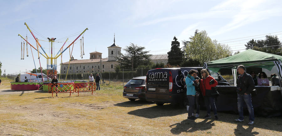 Fotos: San Isidro viaja en globo en Dueñas