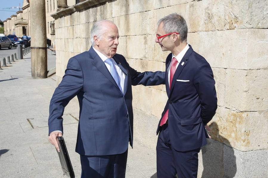 Sesión plenaria de las Cortes en Salamanca