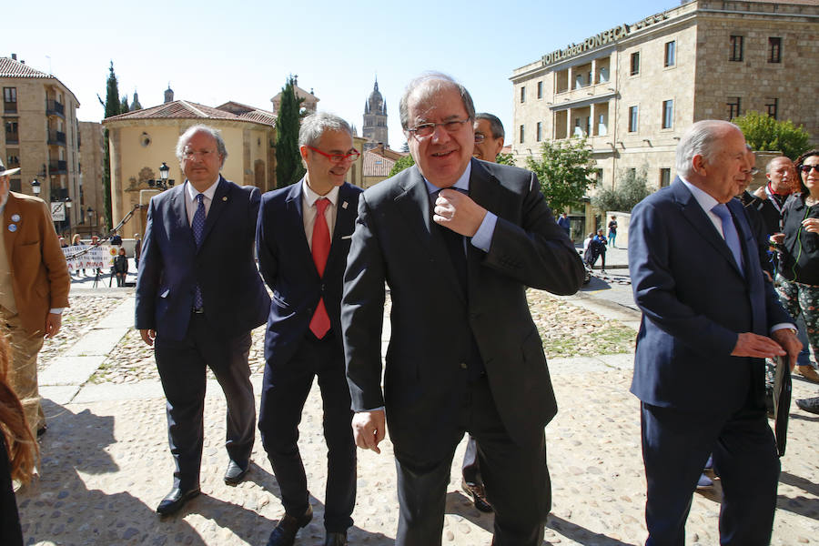 Sesión plenaria de las Cortes en Salamanca