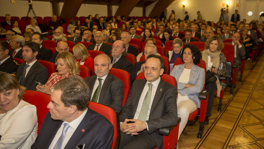 Fotos: Toma de posesión de Antonio Largo como rector de la Uva