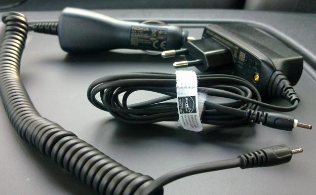 Condenada en Valladolid a no aproximarse a su hija por darle latigazos con el cable del móvil