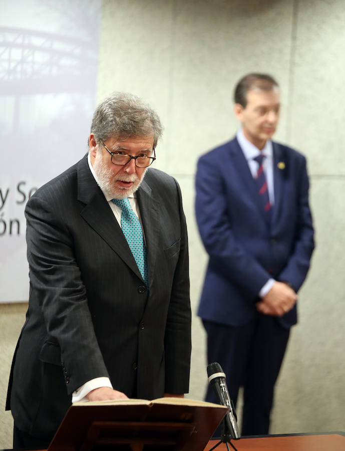 Fotos: Germán Barrios toma posesión de su cargo como presidente del Consejo Económico y Social (CES) de Castilla y León