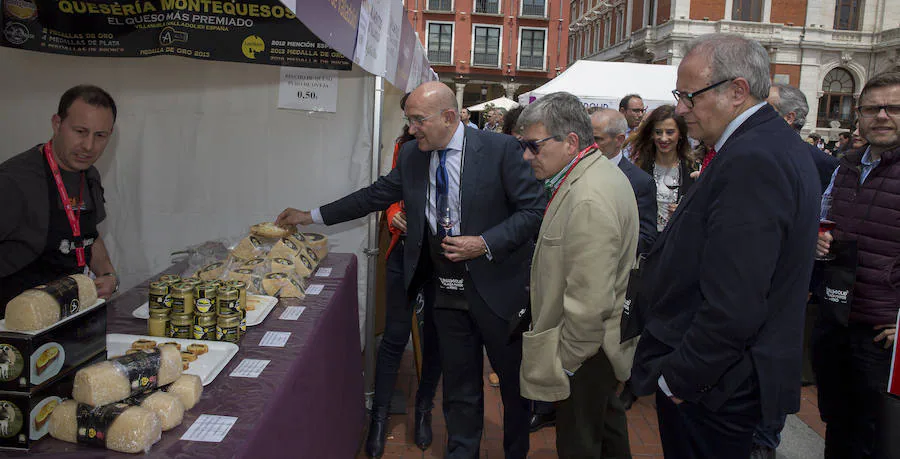 Fotos: Inauguración de &#039;Valladolid, Plaza Mayor del Vino´ en la Plaza Mayor de la capital