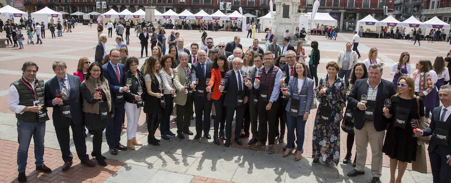 Fotos: Inauguración de &#039;Valladolid, Plaza Mayor del Vino´ en la Plaza Mayor de la capital