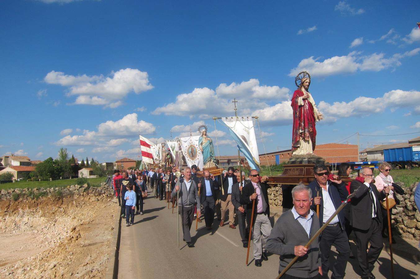 Fotos: Rogativa ante la Virgen del Rosario en Castromonte
