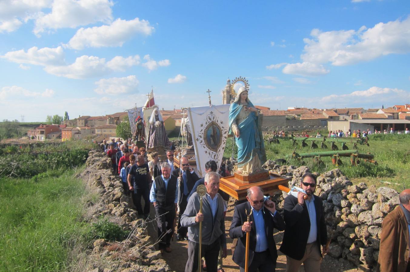 Fotos: Rogativa ante la Virgen del Rosario en Castromonte
