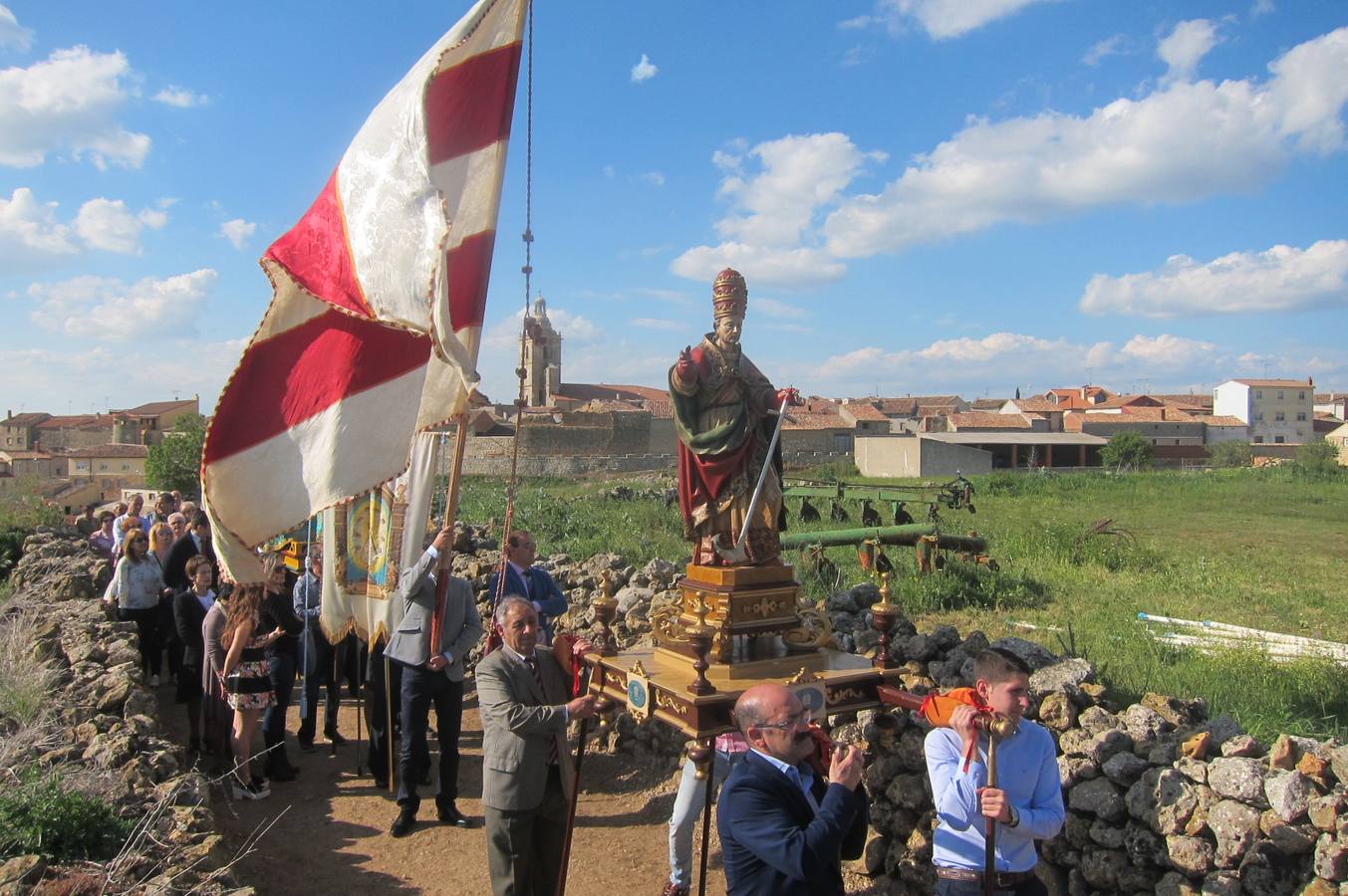 Fotos: Rogativa ante la Virgen del Rosario en Castromonte