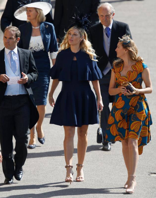 Chelsy Davy, exnovia del príncipe Harry, llega al enlace.