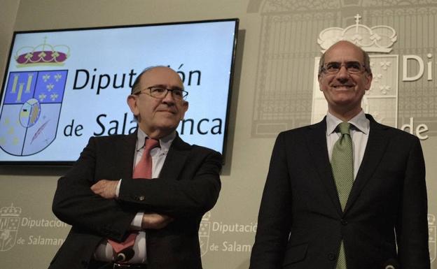 José Manuel Jiménez y Javier Iglesias, ayer en la Diputación. 