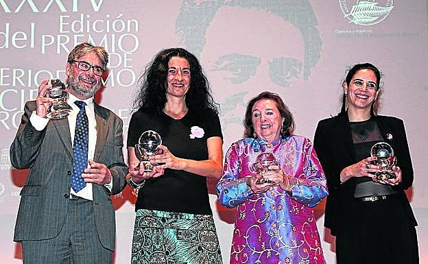 De izquierda a derecha, Enrique Serbeto, Cristina Sánchez, Carmen Sarmiento y Natalia Sancha. 