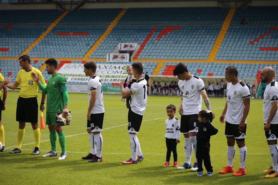 Fotos: CF Salmantino-UD Poblense