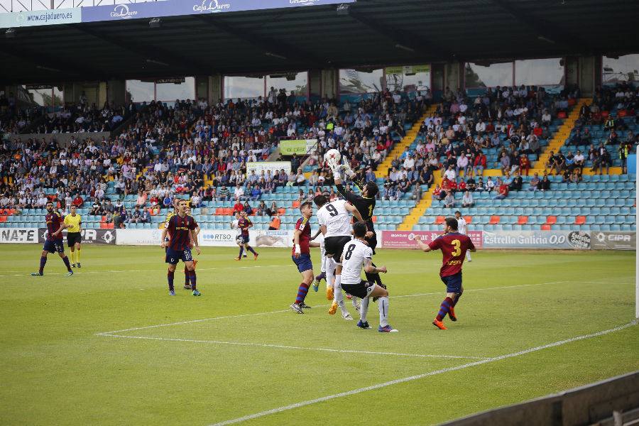 Fotos: CF Salmantino-UD Poblense