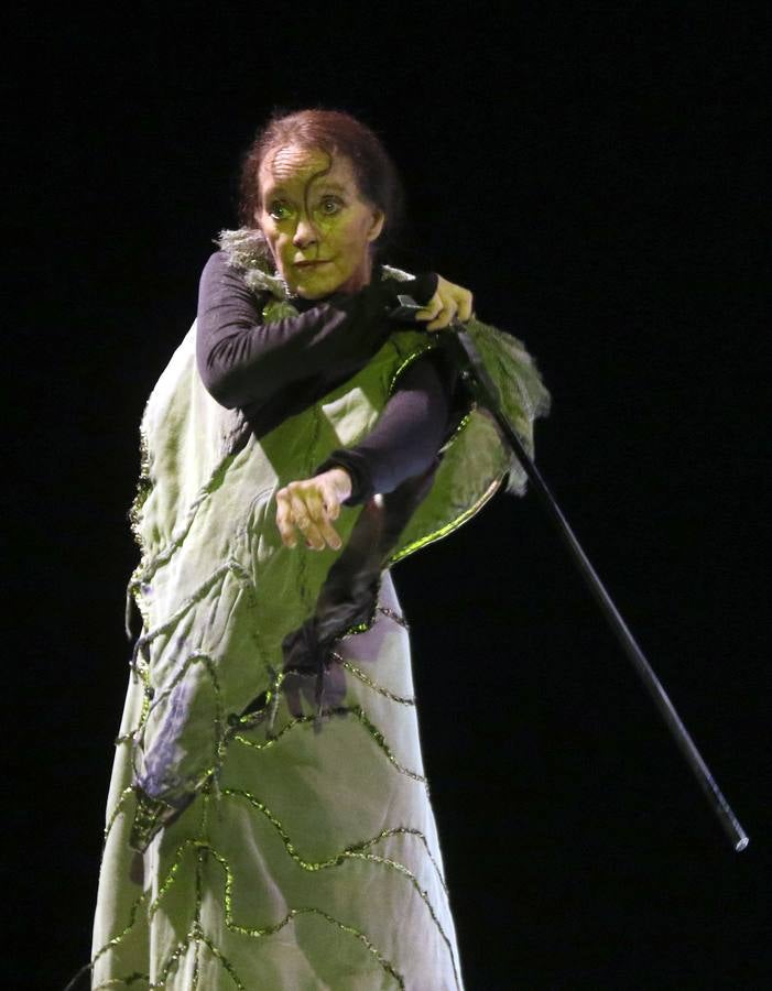 56 compañías desfilarán desde hoy y hasta el próximo domingo con actuaciones que van desde el mero espectáculo de entretenimiento hasta la denuncia de temas tan profundos como la emigración, la lucha de clases...