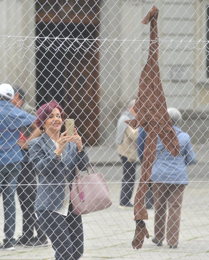 56 compañías desfilarán desde hoy y hasta el próximo domingo con actuaciones que van desde el mero espectáculo de entretenimiento hasta la denuncia de temas tan profundos como la emigración, la lucha de clases...