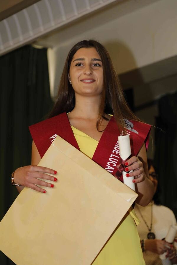 Fotos: Graduación de los alumnos de Bachillerato del IES Conde Lucanor de Peñafiel
