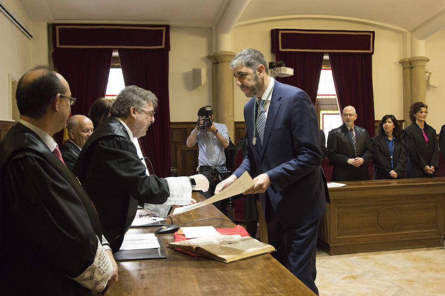 Fotos: Toma de posesión de los nuevos graduados sociales