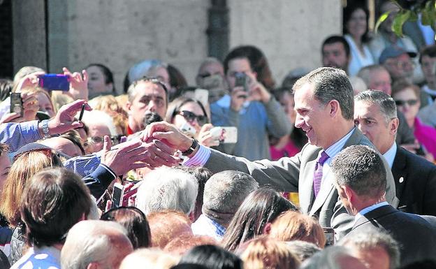 Don Felipe durante su última visita a Palencia.