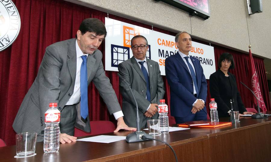 Fotos: Agustín García Matilla toma posesión como vicerrector del Campus de la UVA en Segovia