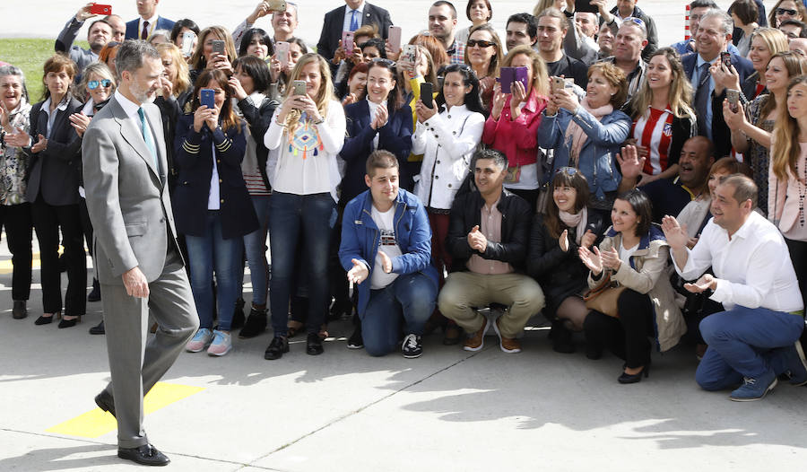 Fotos: Felipe VI visita Gullón en su 125 aniversario