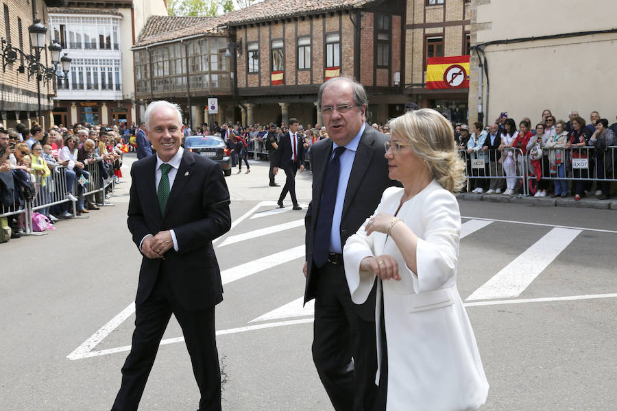 Fotos: El Rey, recibido en Aguilar (2/2)