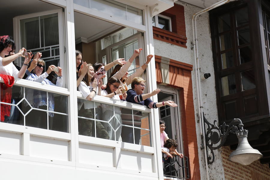 Fotos: El Rey, recibido en Aguilar de Campoo (1/2)