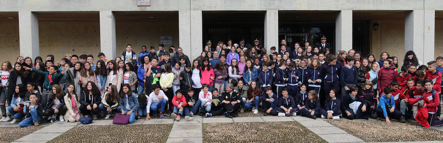 Fotos: Entrega de carnés de ciberexpertos a alumnos de colegios de Segovia