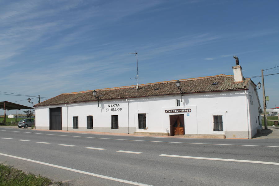 Platos de Venta Pinillos, en Segovia.