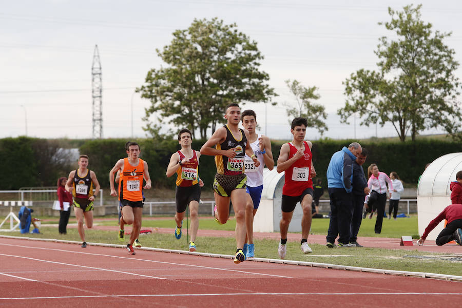 Fotos: Segundo control de primavera al aire libre en Las Pistas de atletismo el Helmántico