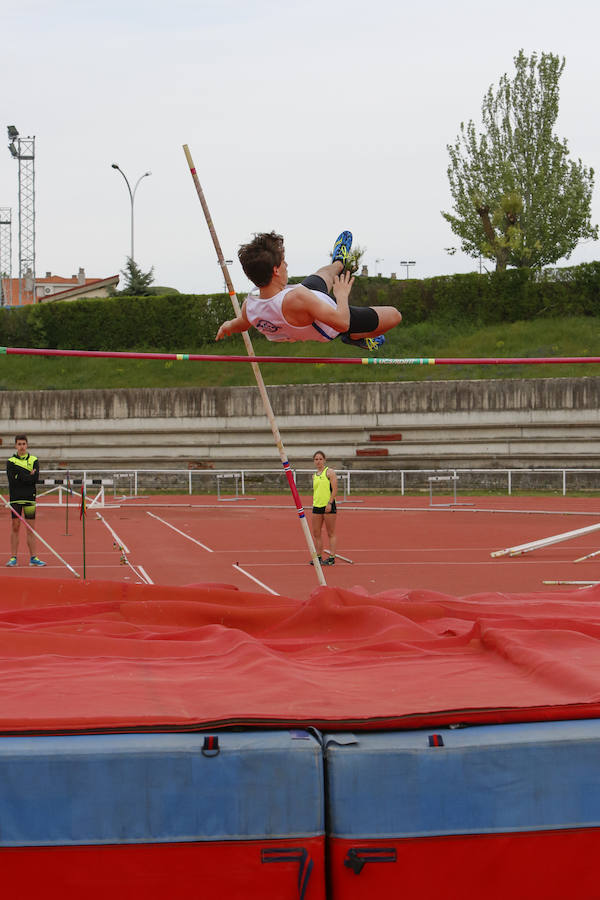 Fotos: Segundo control de primavera al aire libre en Las Pistas de atletismo el Helmántico