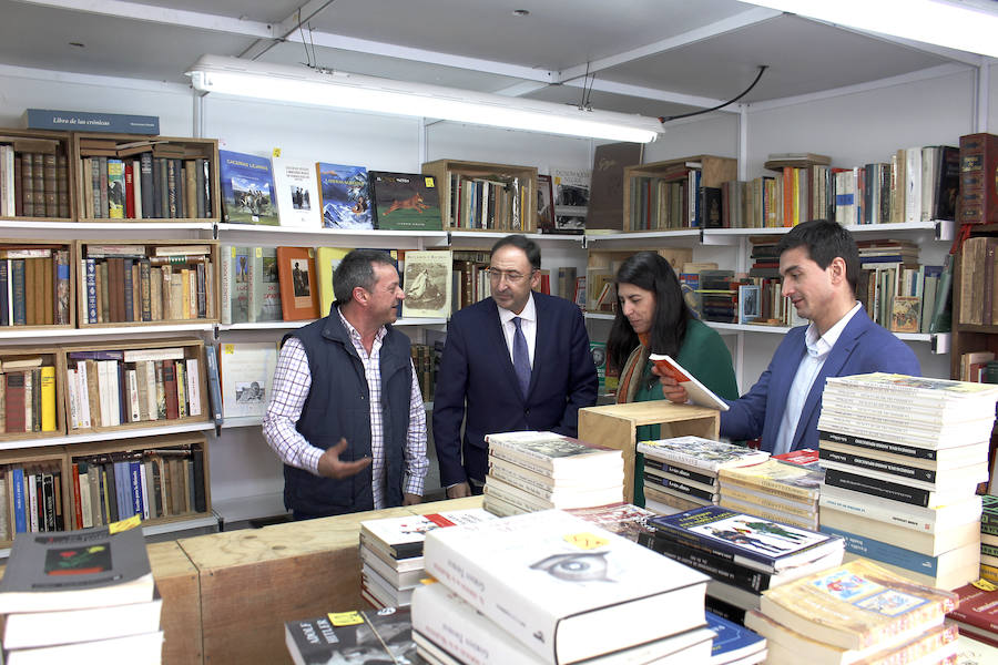 Fotos: XXVI Feria del libro antiguo y de ocasión de Palencia