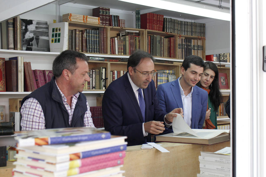 Fotos: XXVI Feria del libro antiguo y de ocasión de Palencia