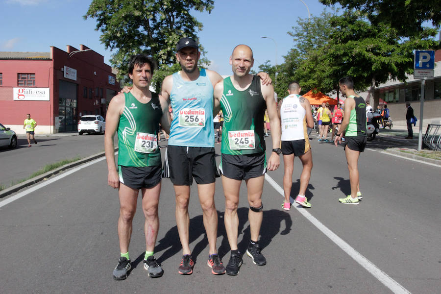 El triatleta vasco Gorka Lucena y la salmantina Lourdes Lobato se han impuesto en el XXI Cross Policía Local de Salamanca que se ha celebrado sobre un recorrido de algo más de 9 kilómetros
