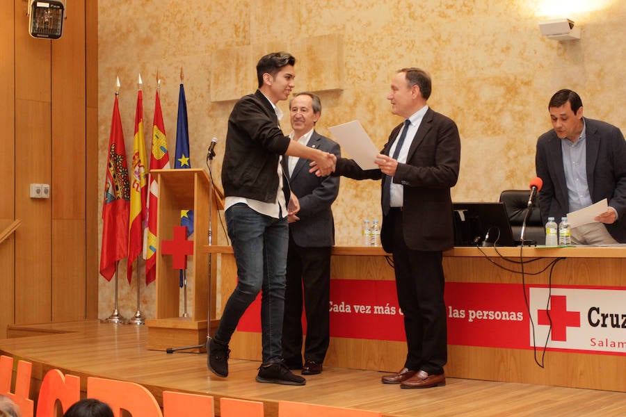 Fotos: Entrega de premios de la clausura de Cursos de Cruz Roja