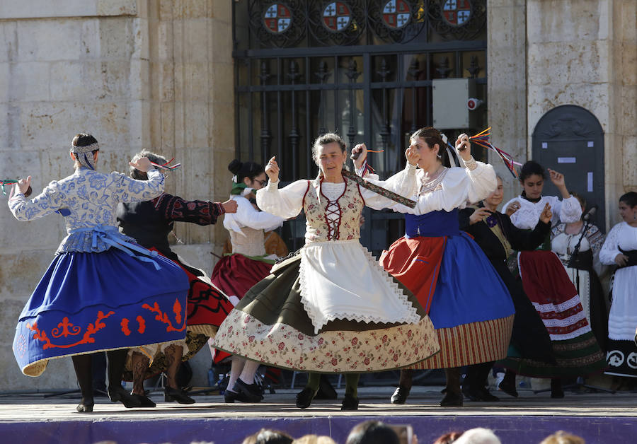 Fotos: Festival de Danzas de la feria Chica