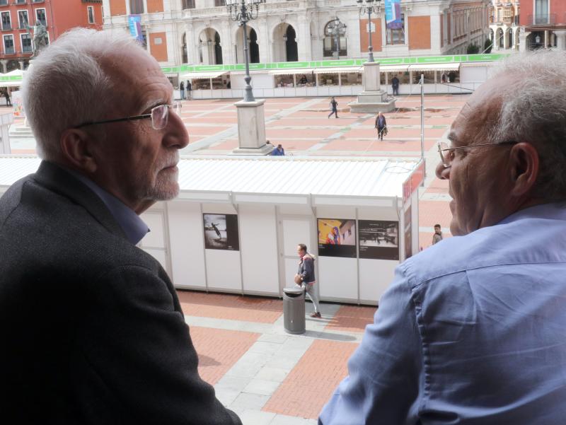 Fotos: Fernando Beltrán, Luis Mateo Díez y Agustín García Simón en la Feria del Libro de Valladolid